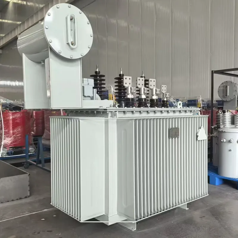 norme immerg&eacute;e dans l'huile triphas&eacute;e du CEI du transformateur de puissance 11kV/0.4kV 2000kVA
